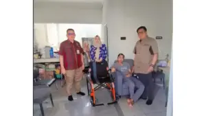 Wali Kota Medan Rico Waas Respons Cepat, Serahkan Kursi Roda untuk Ketua JMSI Medan